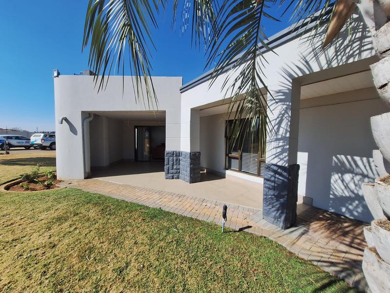 4 Bedroom Property for Sale in Flamwood North West